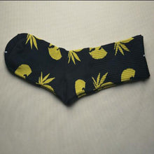 Load image into Gallery viewer, Unisex Weed Socks - 5 Pairs