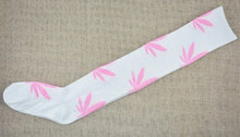 Load image into Gallery viewer, Skateboard Knee Socks - Female