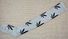 Load image into Gallery viewer, Skateboard Knee Socks - Female