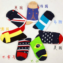 Load image into Gallery viewer, Cotton Men&#39;s World Flag Socks - 5 Pairs